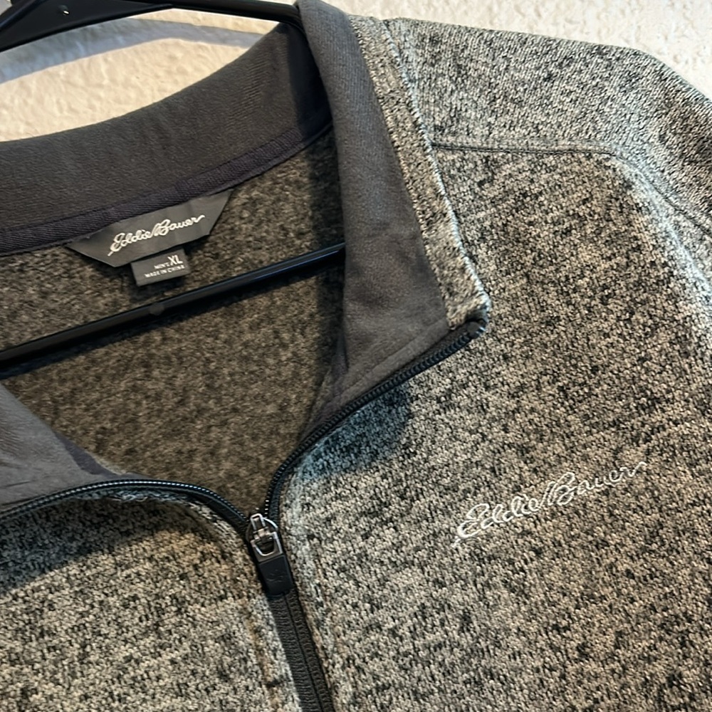 Eddie Bauer - Picture 3 of 3